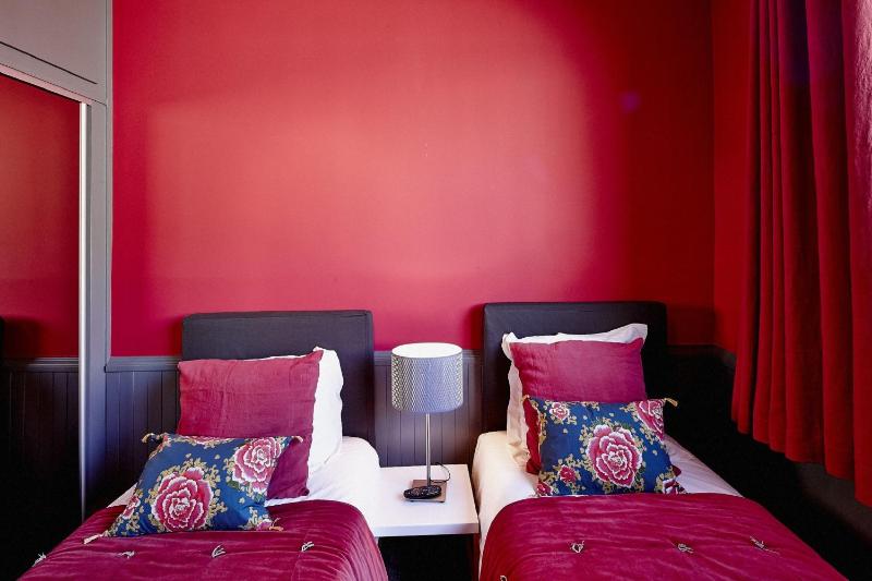 Two-Bedroom Suite image 4