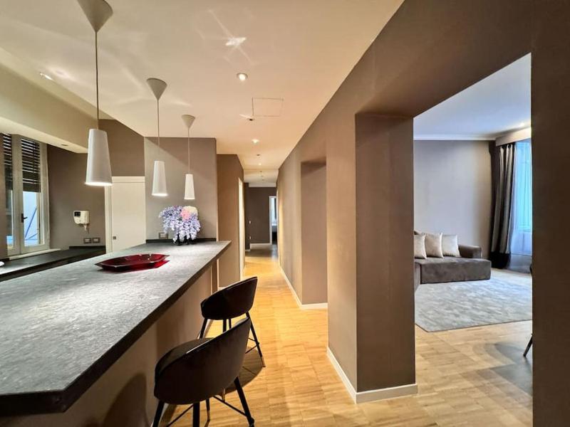 The Condotti - Luxury serviced apartment - image 12