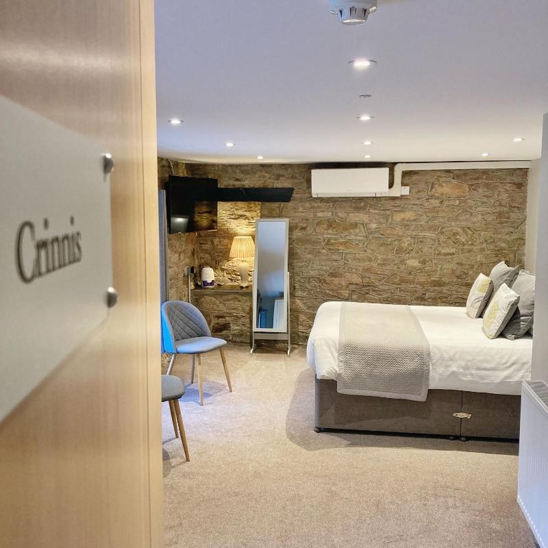 Superior Double Room image 3