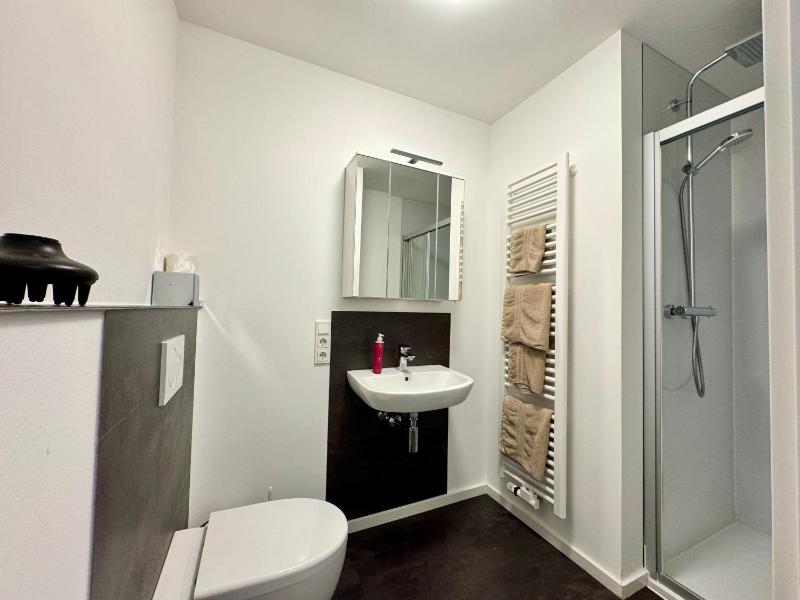 Budget Double Room image 3