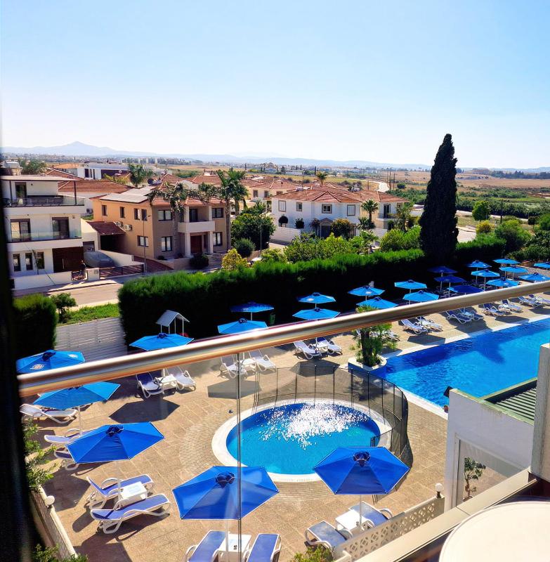 Superior Double Room - Pool View with Balcony image 1