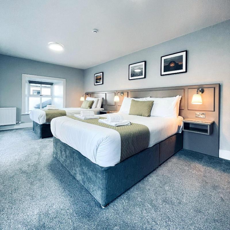 Standard Double Room image 2