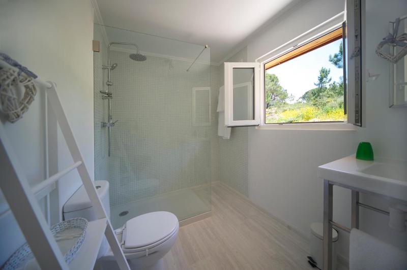 Double or Twin Room image 2