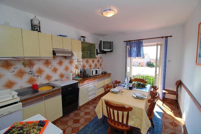 Three bedroom apartment with terrace - image 16