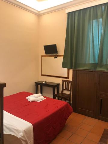 Single Room image 1