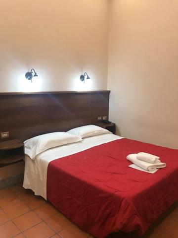 Single Room image 4