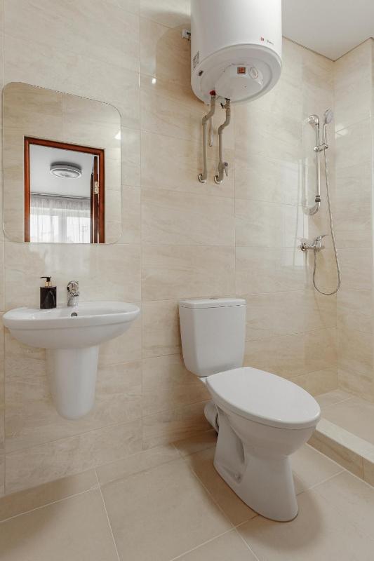 Superior Family Room image 2