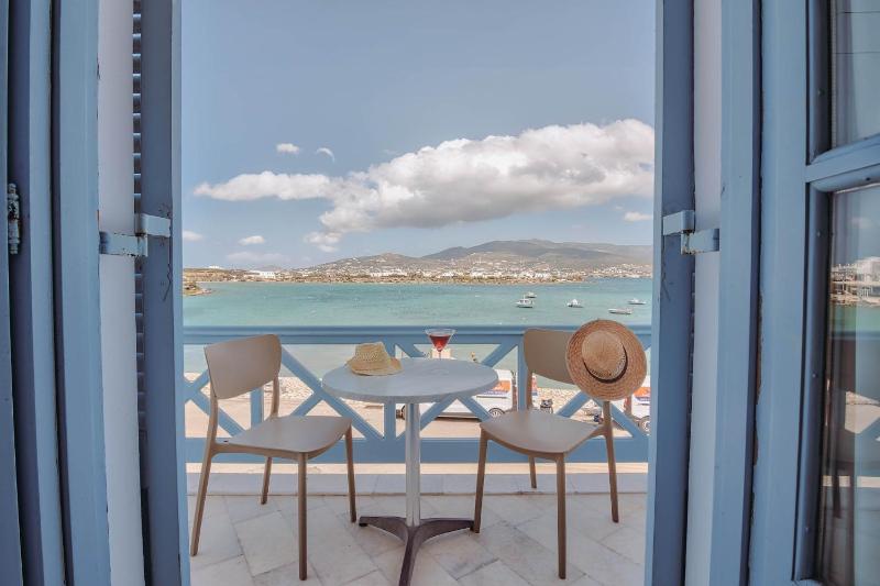 Double Room with Sea View image 1