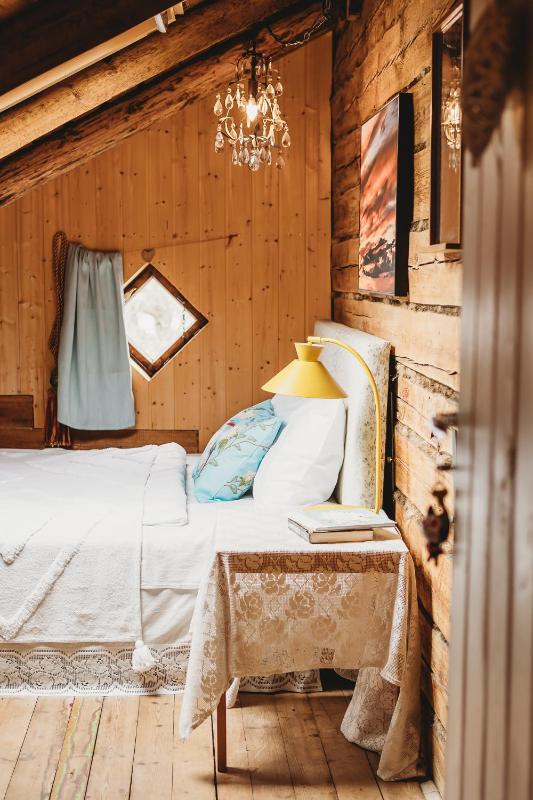 Single Room - Attic image 4