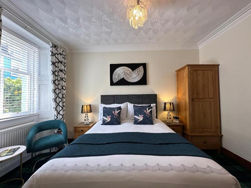 Standard Double Room image 1