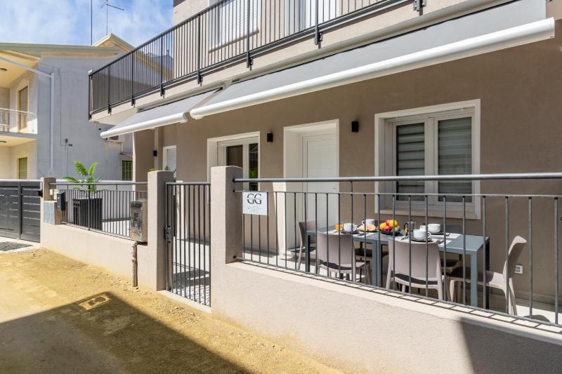 GIGI HOUSE [appartamento PIAZZA MAZZINI] 300m dal mare - image 16
