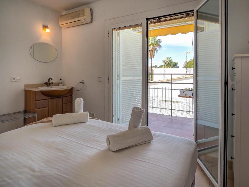 Arlene apartment by Hello Homes Sitges - image 16