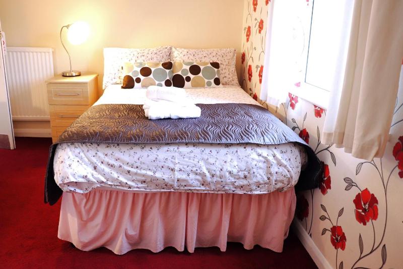 Double Room with Private Bathroom image 2