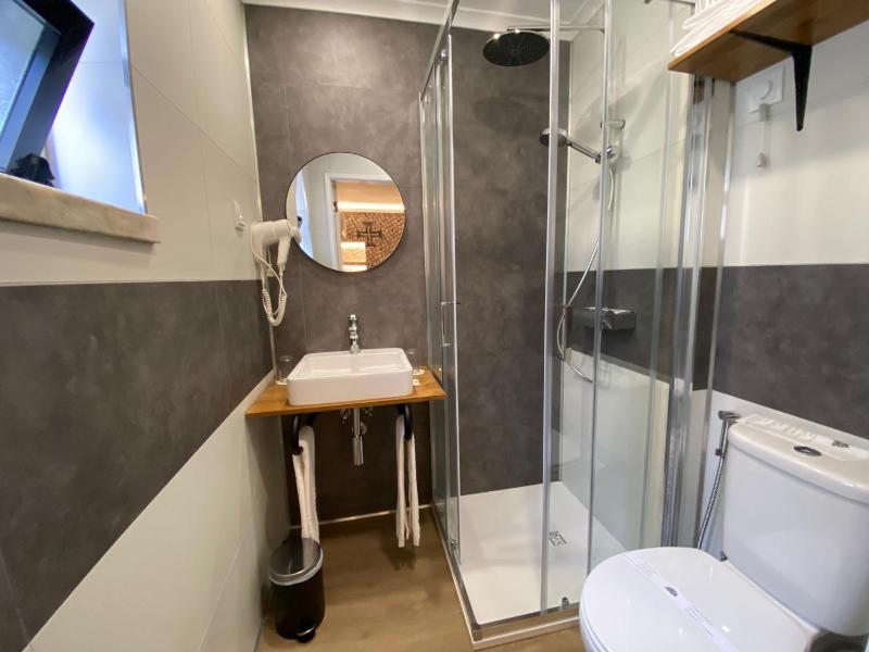 Superior Double Room image 4