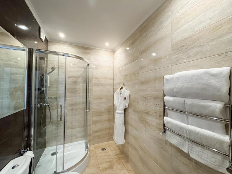 Superior Double or Twin Room image 3