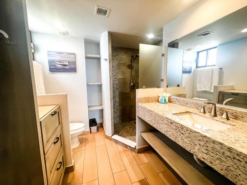 Princesa A101 Fresh Remodel Directly on the Beach - image 13