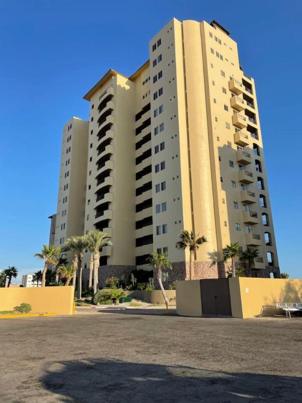 Bella Sirena D501 Lux Private Beach Resort Condo - image 10