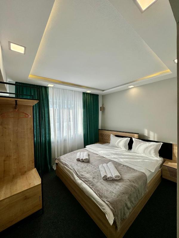 Garden Hotel Images