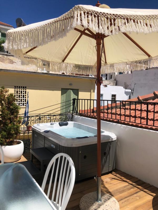Evagelia's deluxe villa-Jacuzzi in Skopelos center - image 26