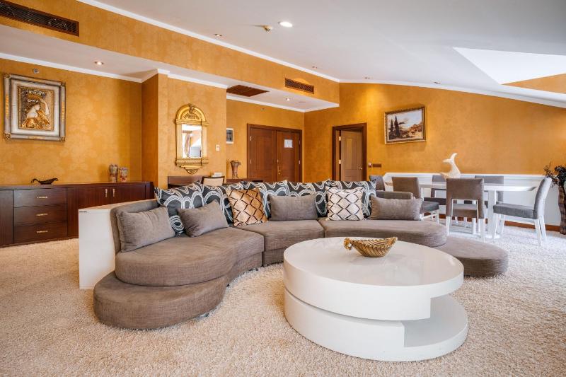 King Suite Sea View image 4