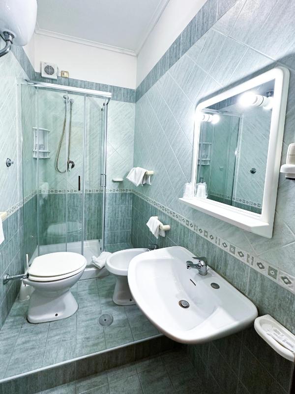 Single Room image 1