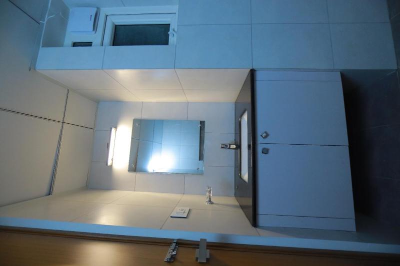 THE ELITE DWELL APPARTMENT - image 18