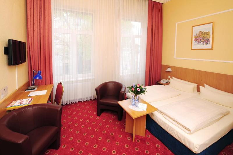 Double or Twin Room image 1