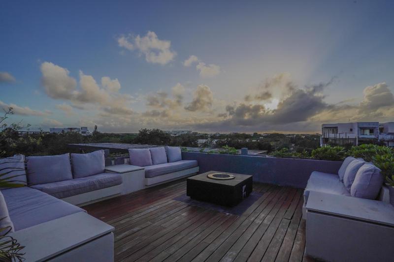 Miraluna stunning penthouse in exclusive area Tulum - image 4