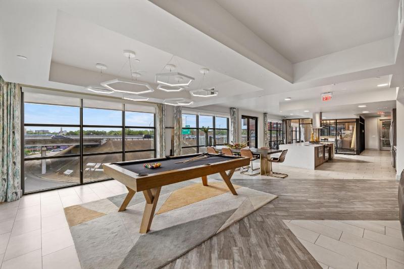 Placemakr Downtown Austin - image 18