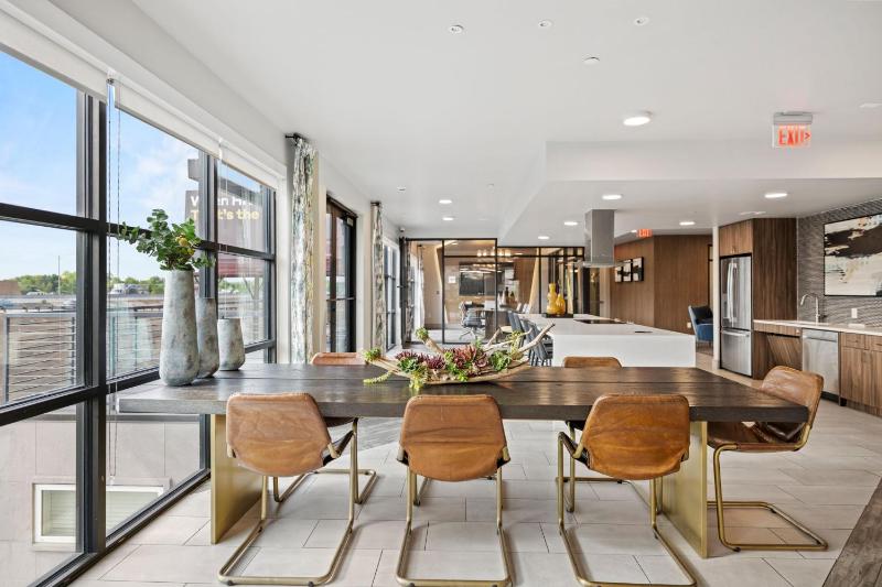 Placemakr Downtown Austin - image 14