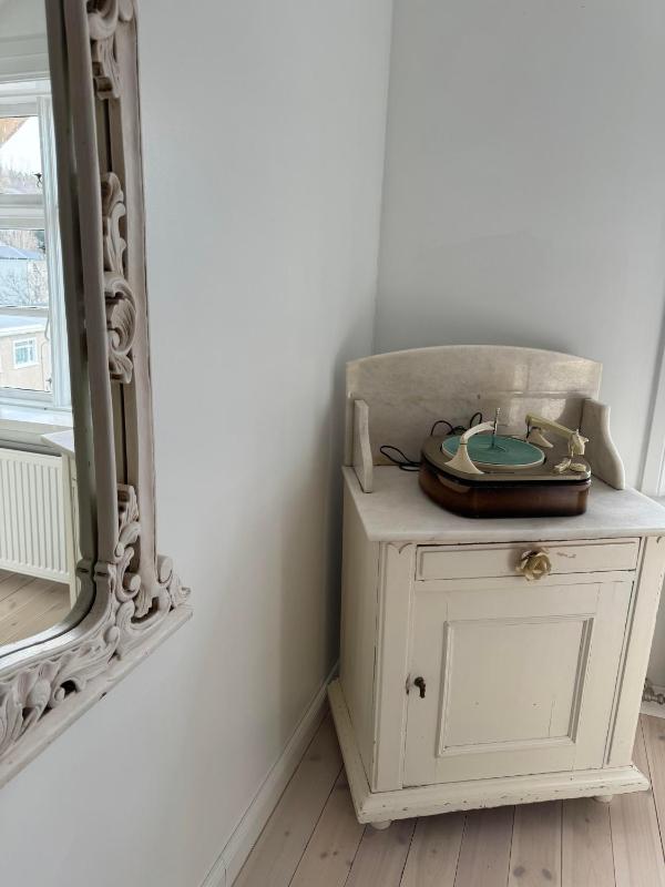 Apartment with Mountain View image 2