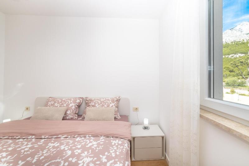 Luxury Apartments Sunny Side - image 34