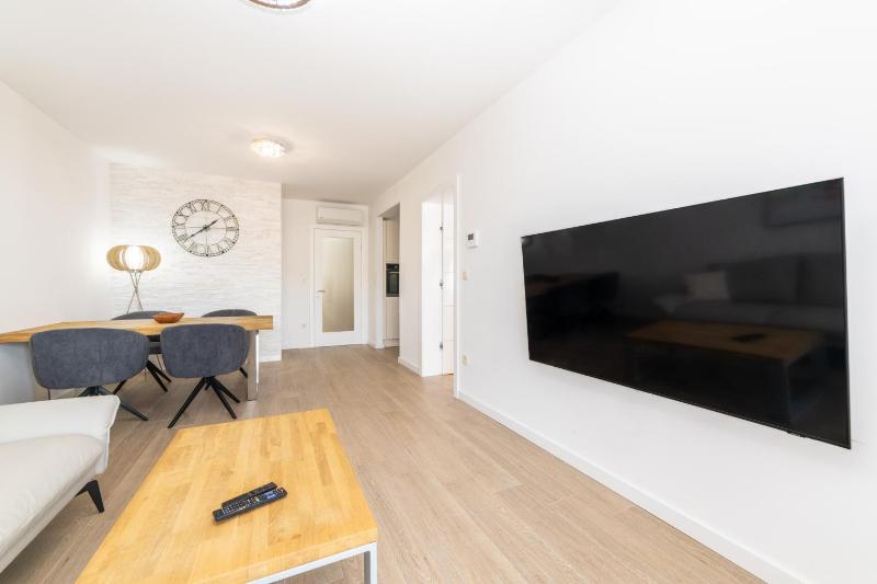 Luxury Apartments Sunny Side - image 29