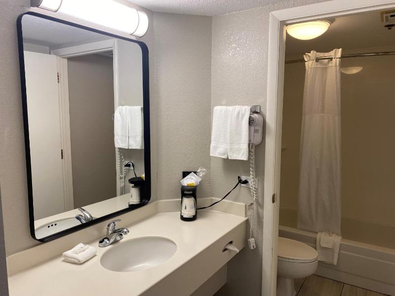 Double Room with Two Double Beds - Non-Smoking image 2