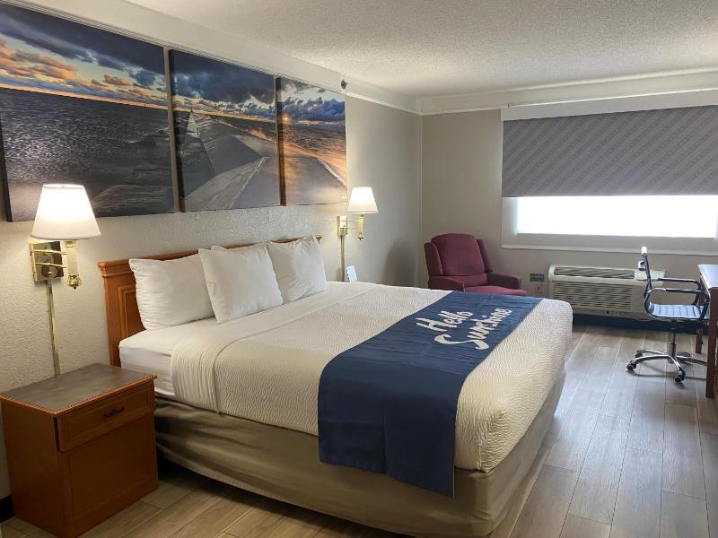 King Room - Disability Access/Non-Smoking image 4