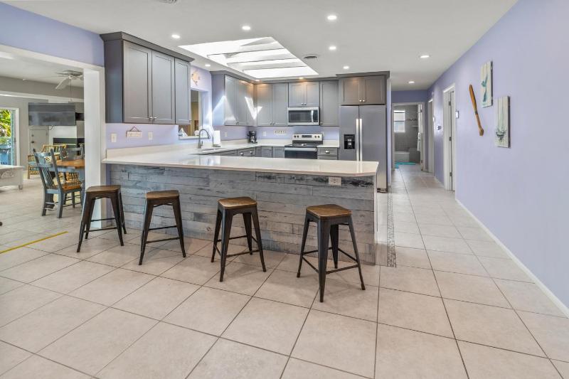 Anna Maria Oasis - image 9