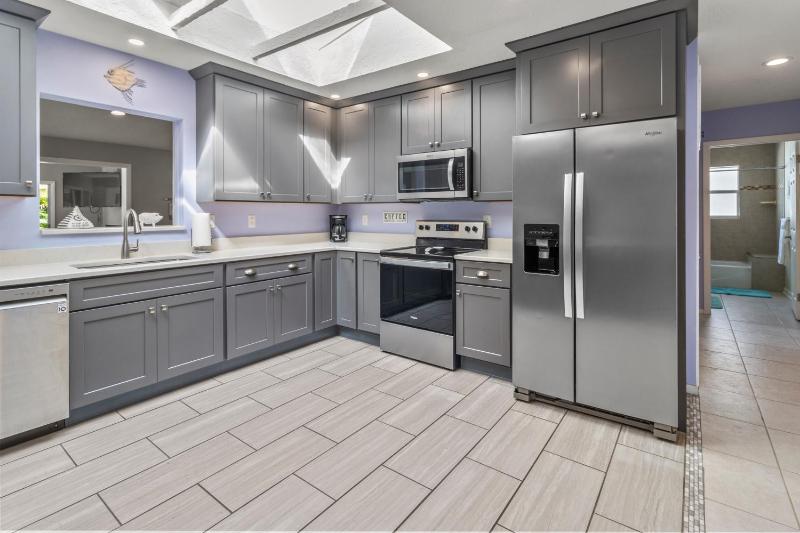 Anna Maria Oasis - image 38