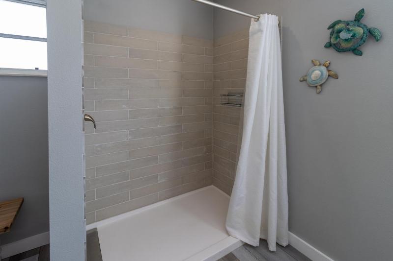 Anna Maria Oasis - image 34