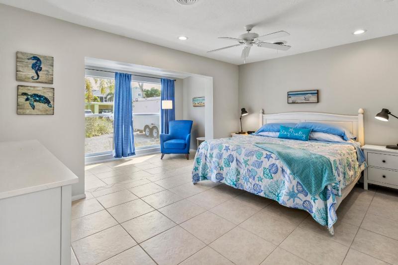 Anna Maria Oasis - image 45