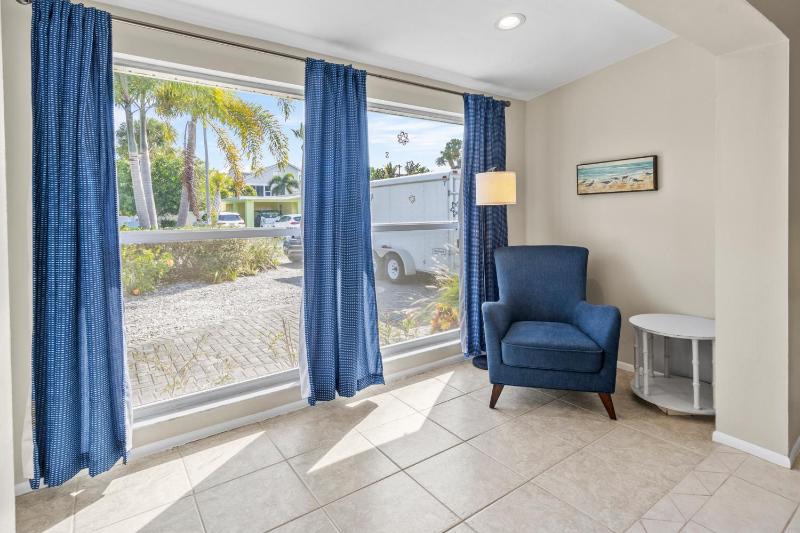 Anna Maria Oasis - image 39