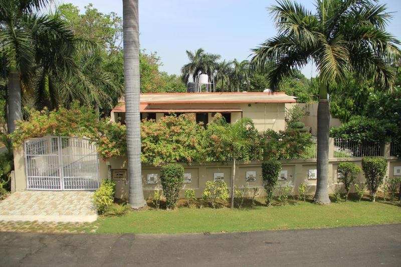 Zuri Holiday Home - image 31