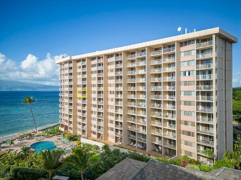 Brand New Condo with excellent reviews - image 29