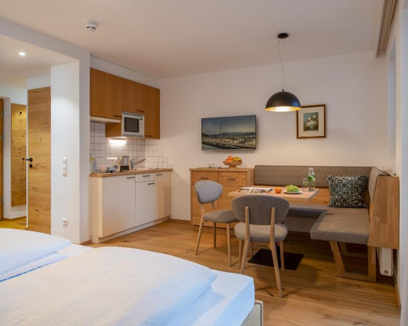 Studio Apartment image 2