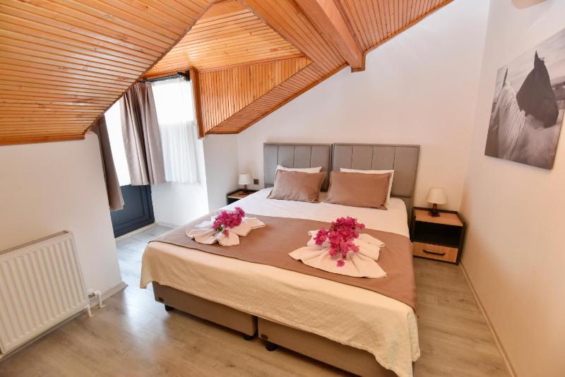 Mykonut Boutique Suites - image 45