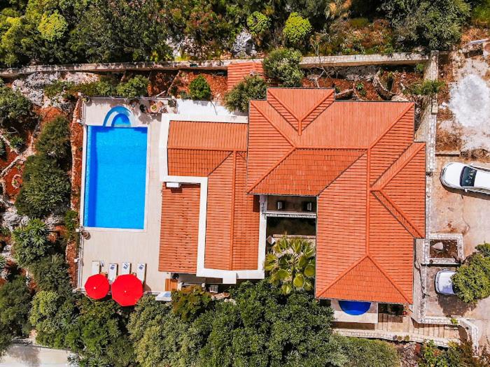 VILLA SCARLETT - image 9