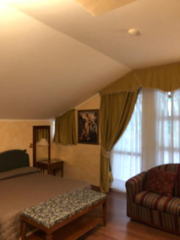 Superior Triple Room image 4