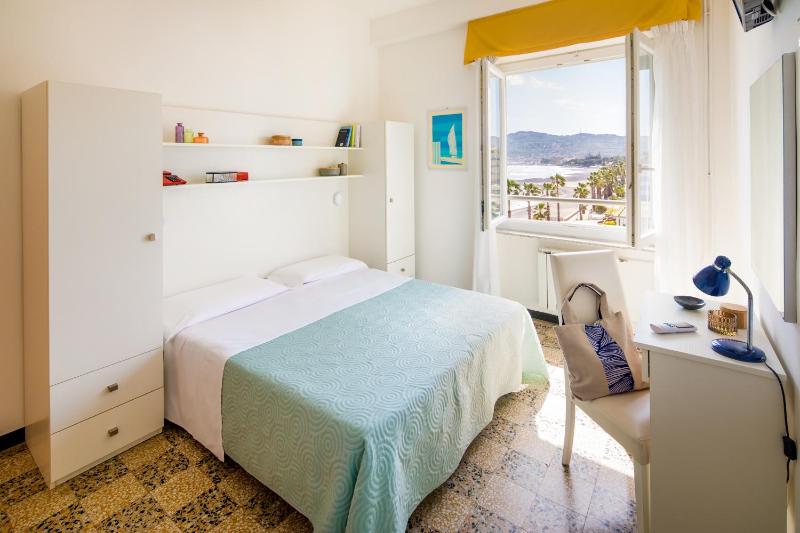 Standard Double or Twin Room image 1