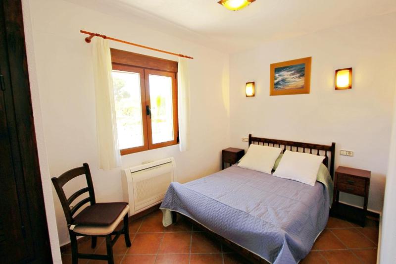 Bahia - spacious family villa with private pool in Moraira - image 6