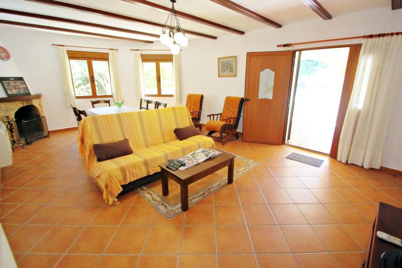 Bahia - spacious family villa with private pool in Moraira - image 18