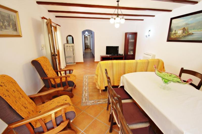 Bahia - spacious family villa with private pool in Moraira - image 17